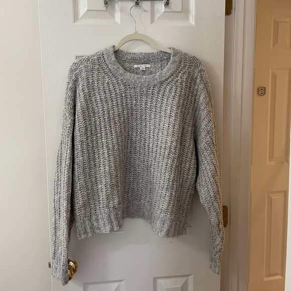 American eagle sweater; grey; Large; very cute - Picture 1 of 7